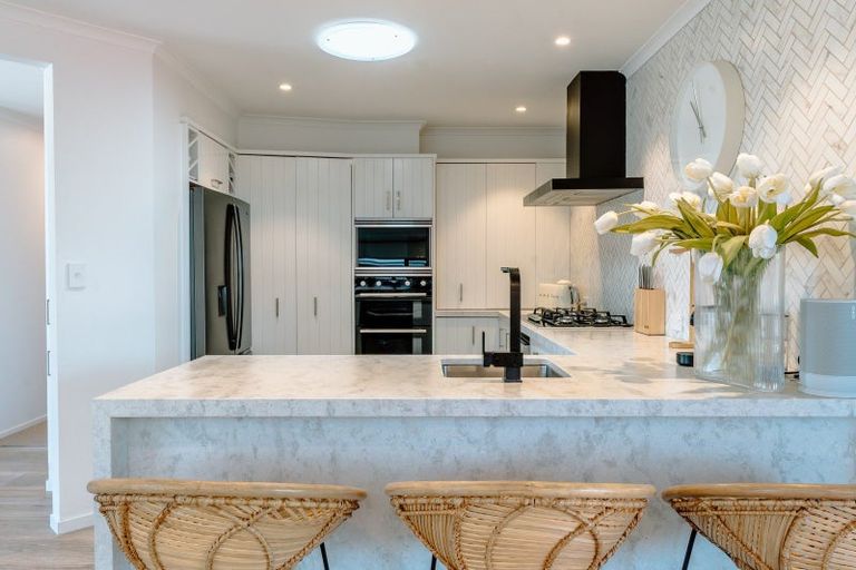 Photo of property in 16 Tomika Crescent, Papamoa Beach, Papamoa, 3118