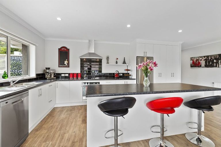 Photo of property in 20 Leadline Place, Whitby, Porirua, 5024