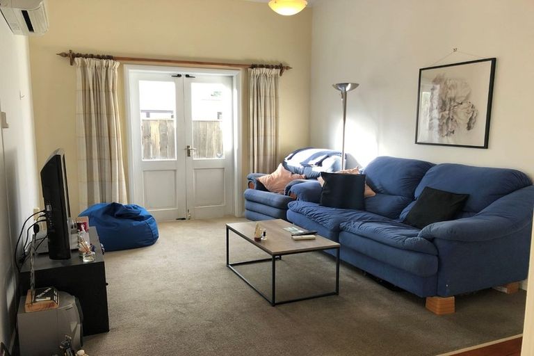 Photo of property in 364 Waiwhetu Road, Fairfield, Lower Hutt, 5011