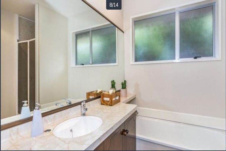 Photo of property in 10 Godfrey Place, Ilam, Christchurch, 8041