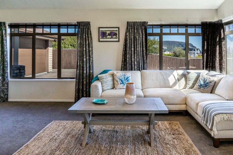 Photo of property in 51 Montgomery Crescent, Kinloch, Taupo, 3377