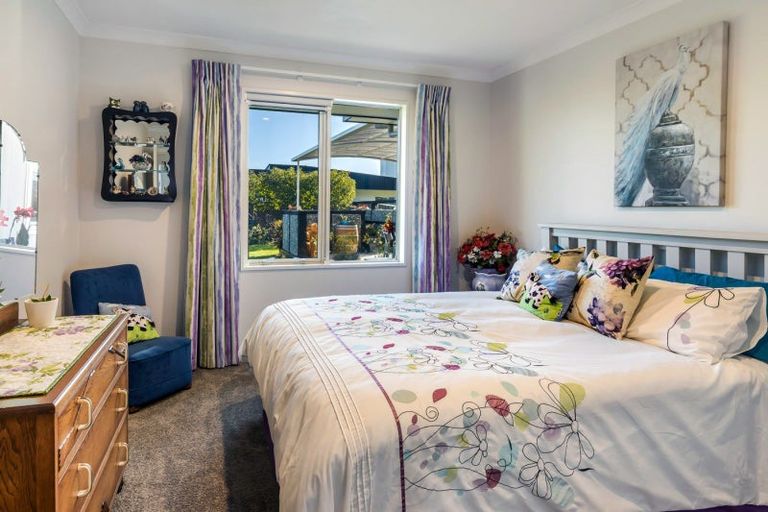 Photo of property in 10 Harold Place, Stoke, Nelson, 7011