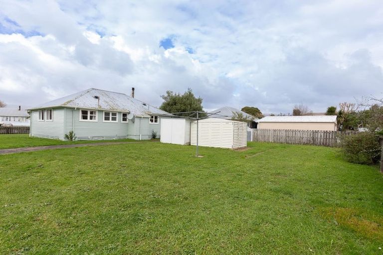 Photo of property in 14 Colvin Street, Westport, 7825