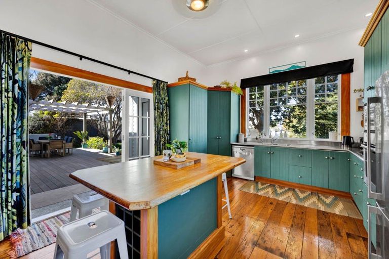 Photo of property in 33 Dives Avenue, Hawera, 4610