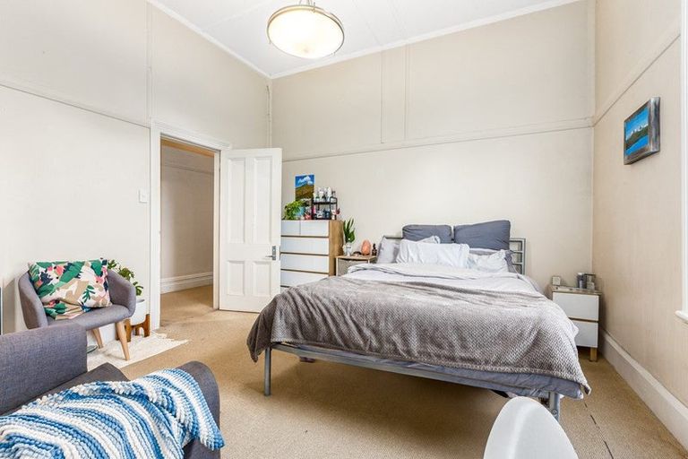 Photo of property in 15 Porritt Avenue, Mount Victoria, Wellington, 6011