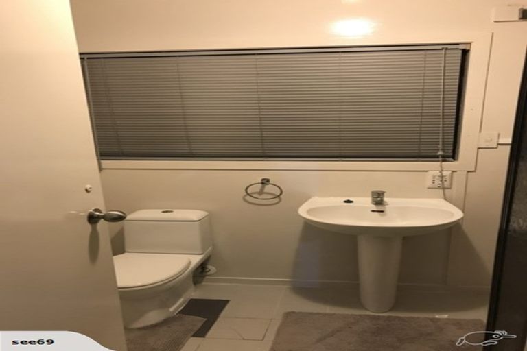 Photo of property in 19 Wilding Avenue, Northcote Point, Auckland, 0627