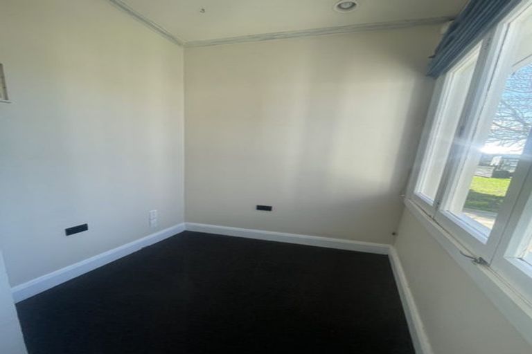 Photo of property in 10 Belfast Road, Belfast, Christchurch, 8051