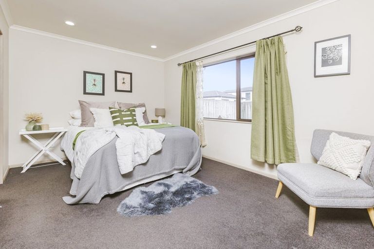 Photo of property in 10d Evans Road, Weymouth, Auckland, 2103