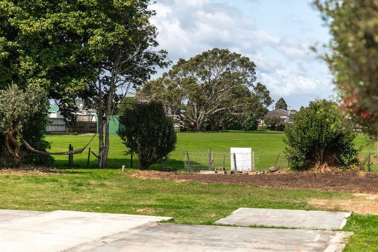 Photo of property in 3a The Crescent, Waihi Beach, 3611