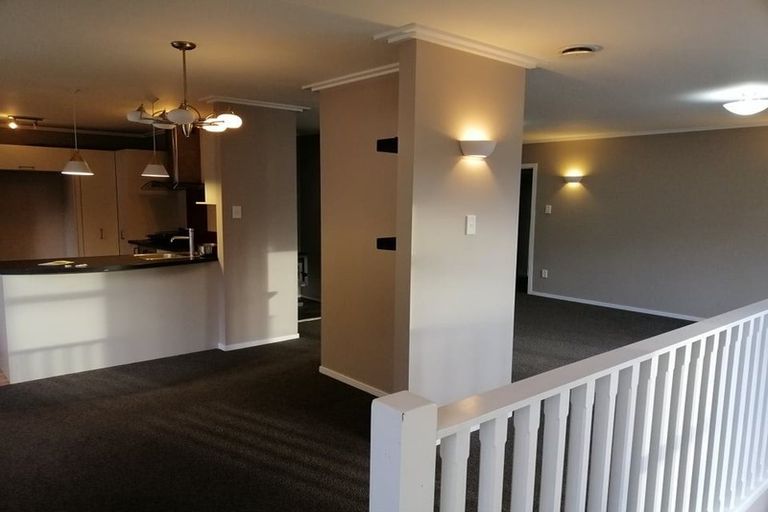 Photo of property in 32 Davis Grove, Wainuiomata, Lower Hutt, 5014