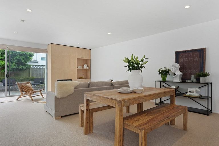 Photo of property in 18b Onslow Street, St Albans, Christchurch, 8014