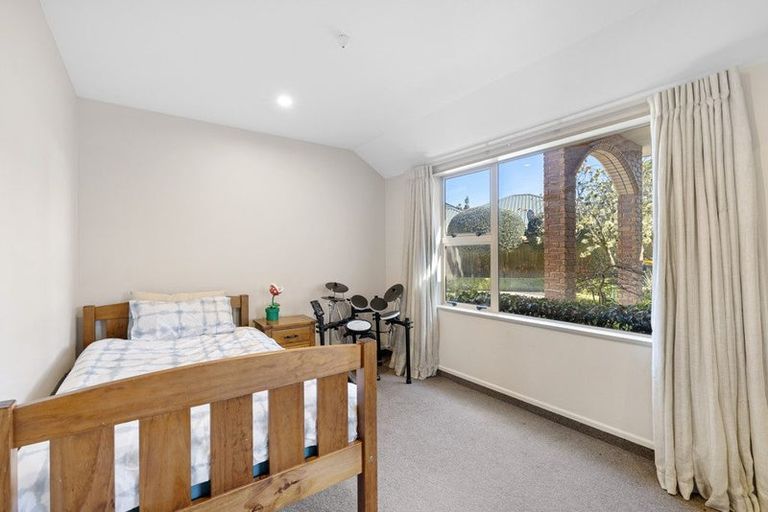 Photo of property in 23 Lexington Place, Shirley, Christchurch, 8061