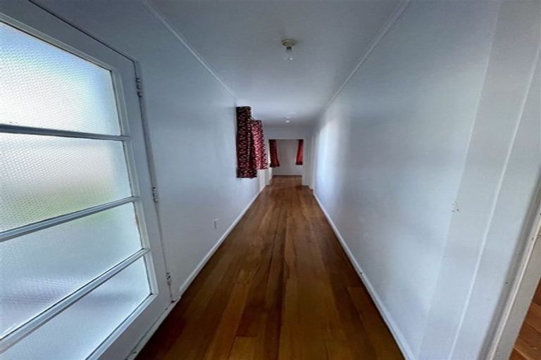 Photo of property in 339 Main Road, Huapai, Kumeu, 0810