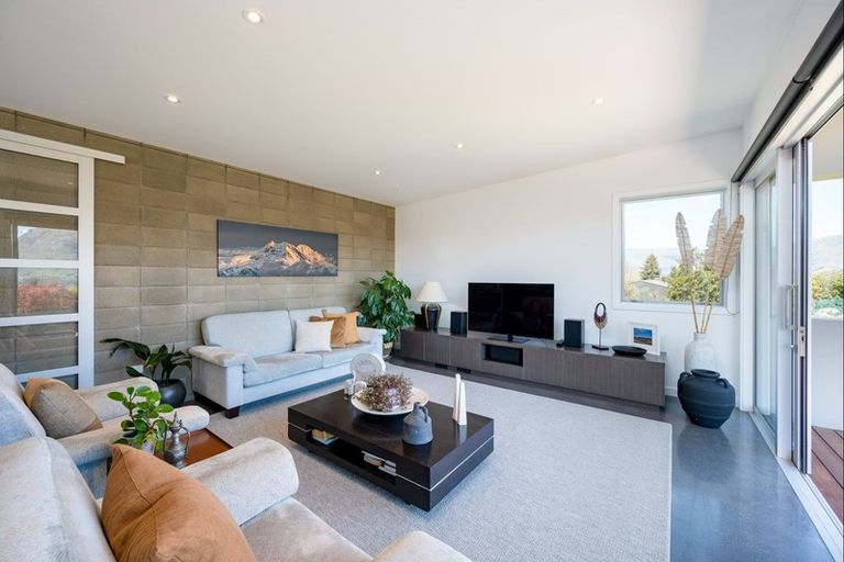 Photo of property in 27 Ridgecrest, Wanaka, 9305