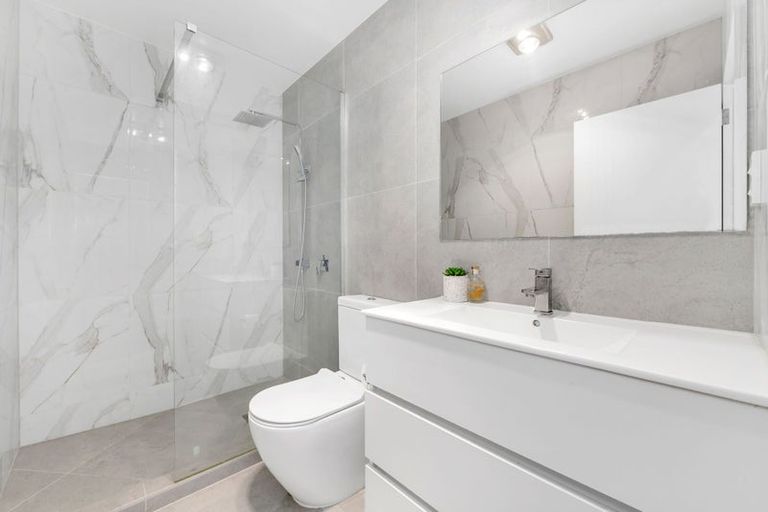 Photo of property in 36 Karoro Road, Flat Bush, Auckland, 2019