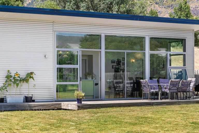 Photo of property in 10 Widgeon Place, Lake Hayes, Queenstown, 9304