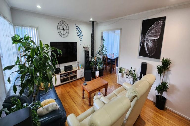 Photo of property in 29 Stott Avenue, Birkdale, Auckland, 0626