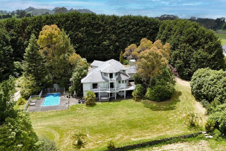 Photo of property in 66 Forest Road, Oruanui, Taupo, 3384