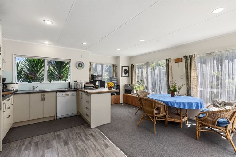 Photo of property in 15 Pokapu Place, Bethlehem, Tauranga, 3110
