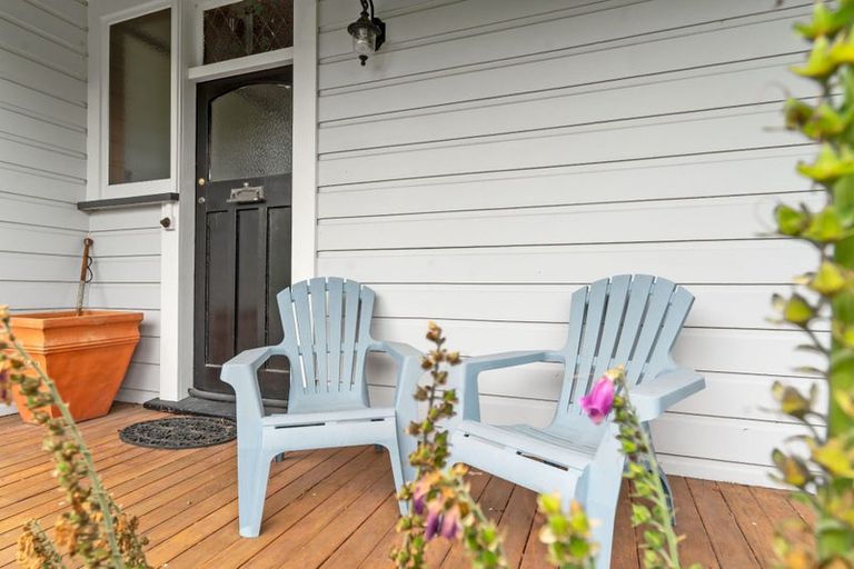 Photo of property in 270 High Street North, Carterton, 5713