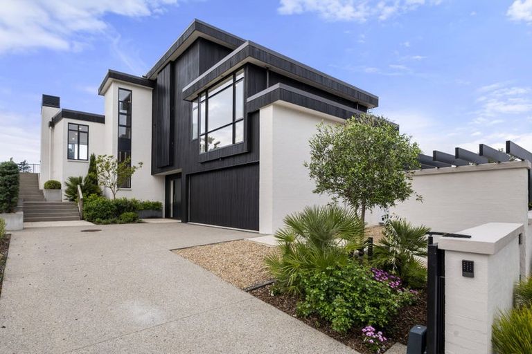 Photo of property in 14 Third Fairway Place, Albany, Auckland, 0632