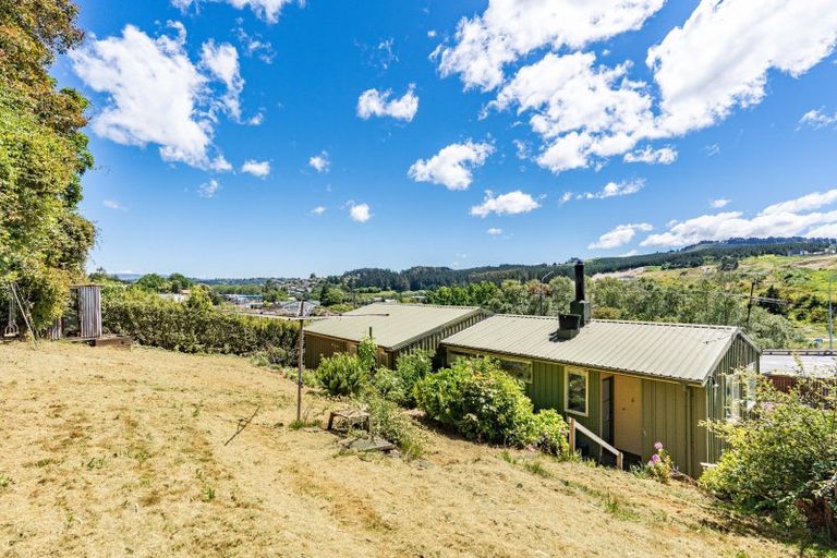 Photo of property in 96 Main South Road, Green Island, Dunedin, 9018