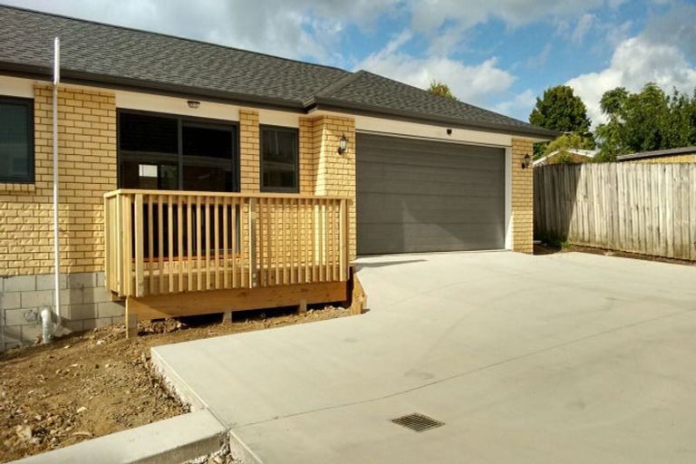 Photo of property in 668 Pakuranga Road, Howick, Auckland, 2010