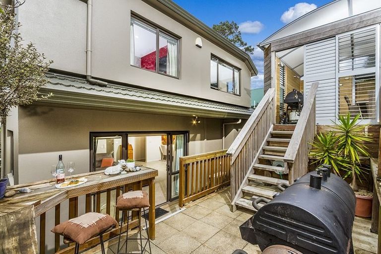 Photo of property in 724a East Coast Road, Pinehill, Auckland, 0632