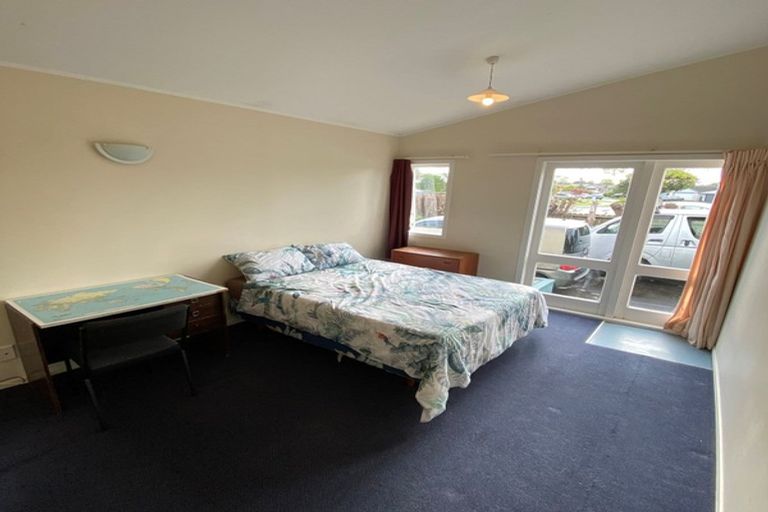 Photo of property in 87 Rathgar Road, Henderson, Auckland, 0610