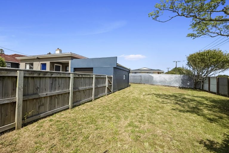 Photo of property in 46 Doone Street, Lynmouth, New Plymouth, 4310