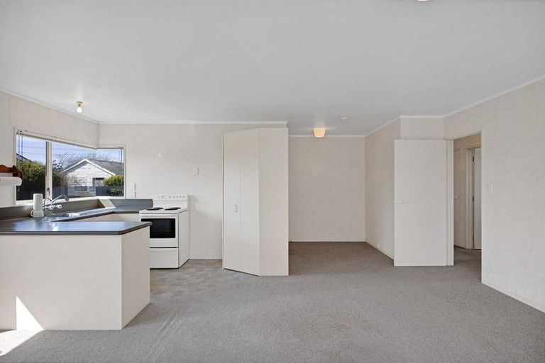 Photo of property in 6a Dives Avenue, Hawera, 4610