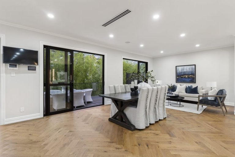 Photo of property in 10b Stratford Avenue, Milford, Auckland, 0620