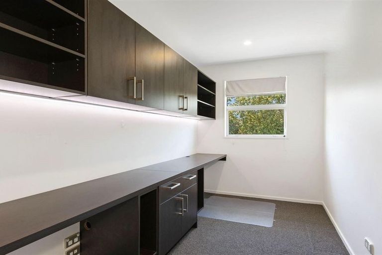 Photo of property in 1 Rue De La Mare, Parklands, Christchurch, 8083