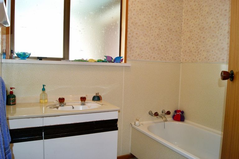 Photo of property in 44 Mull Street, Palmerston, 9430