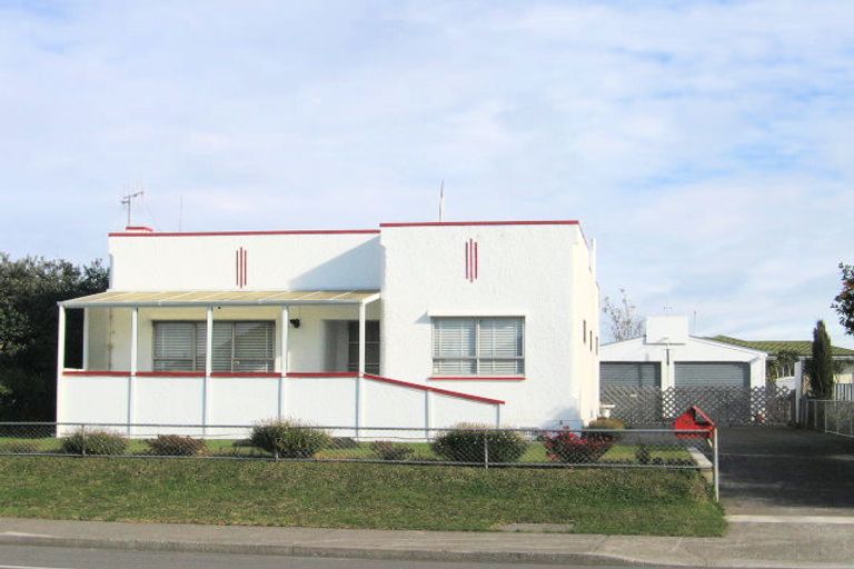 Photo of property in 703 Grove Road, Mayfair, Hastings, 4122