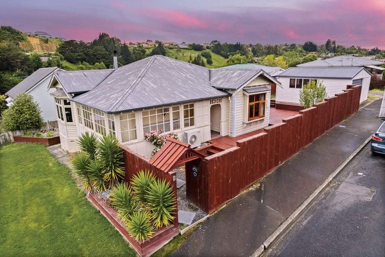 Photo of property in 1 Marshall Street, Bradford, Dunedin, 9011