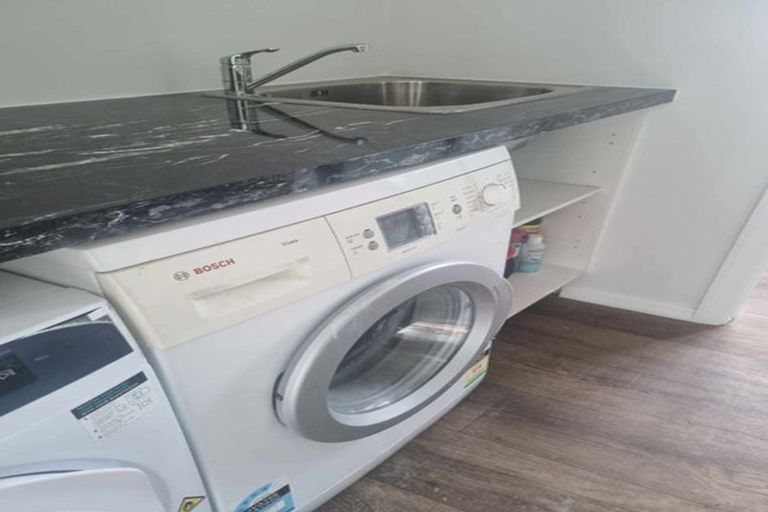 Photo of property in 28 Beauchamp Street, Tawa, Wellington, 5028