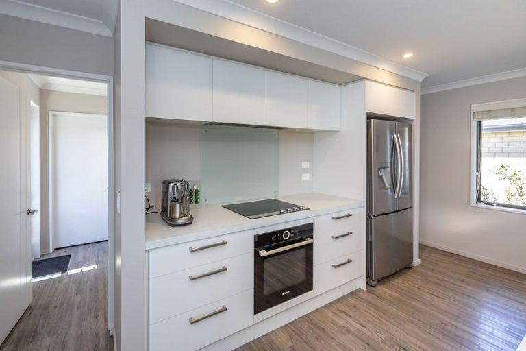 Photo of property in 1 Louis Lane, Rolleston, 7614