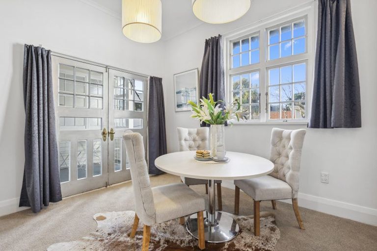 Photo of property in 5 Grass Street, Oriental Bay, Wellington, 6011