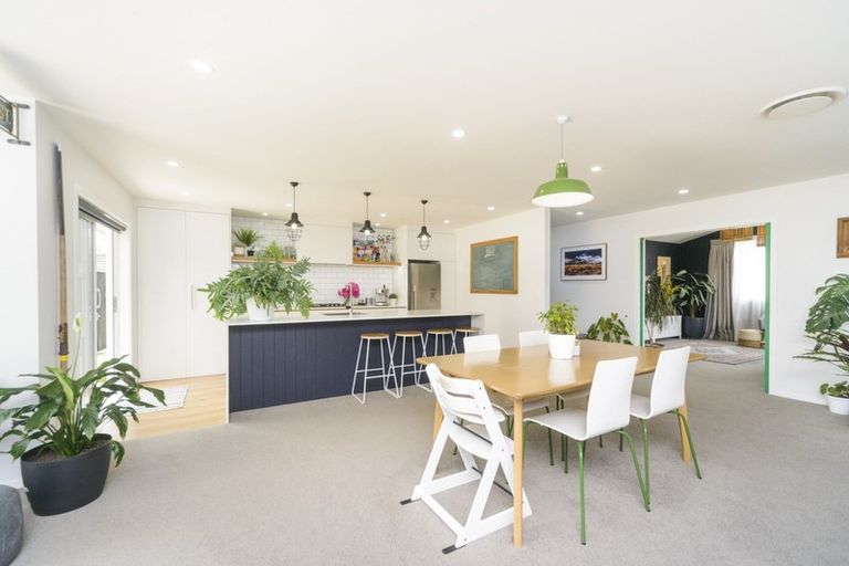 Photo of property in 3 Waimarama Court, Roslyn, Palmerston North, 4414