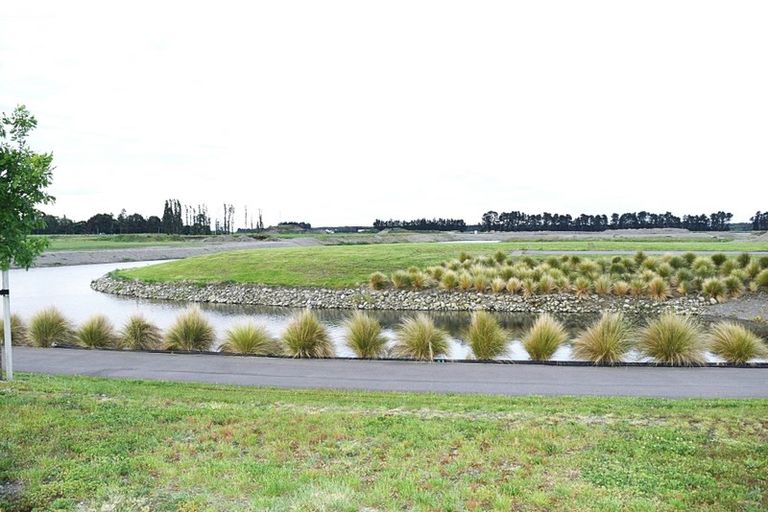 Photo of property in 137 Lake Hood Drive, Huntingdon, Ashburton, 7774