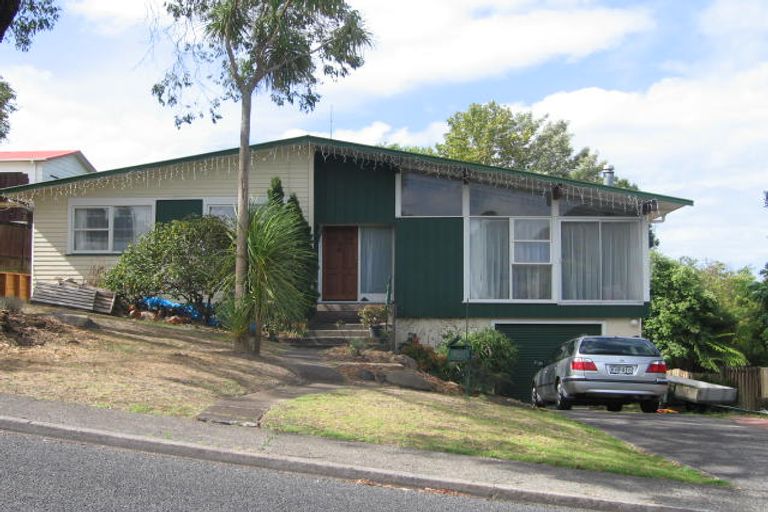 Photo of property in 62 Girrahween Drive, Totara Vale, Auckland, 0629