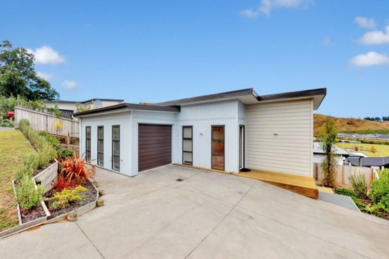 Photo of property in 129 Kennedy Road, Pyes Pa, Tauranga, 3112