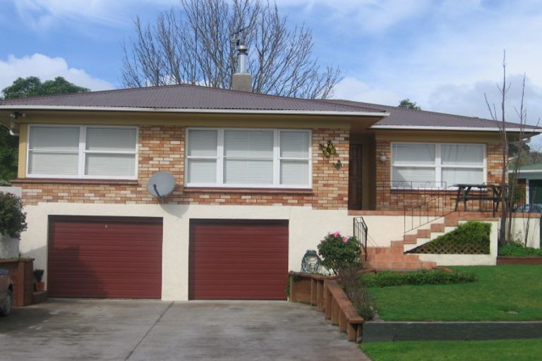 Photo of property in 19 Mack Place, Red Hill, Papakura, 2110