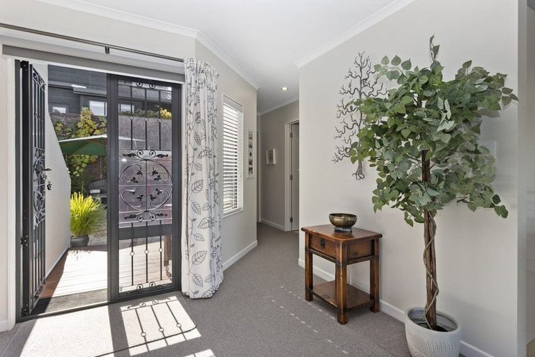 Photo of property in 112h Lake Road, Frankton, Hamilton, 3204