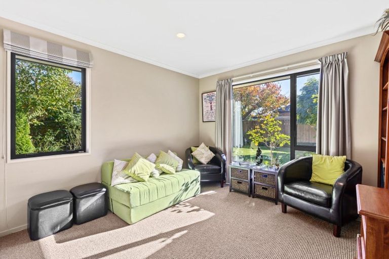 Photo of property in 27 Magnolia Drive, Springlands, Blenheim, 7201