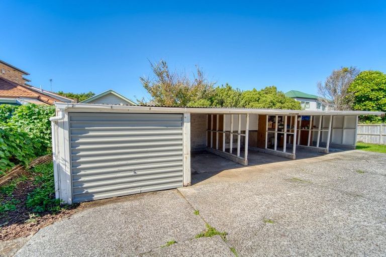 Photo of property in 1/6 Arabi Street, Sandringham, Auckland, 1041