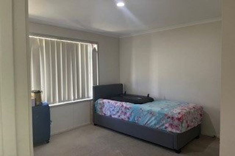Photo of property in 2 Amsterdam Place, Avondale, Auckland, 0600