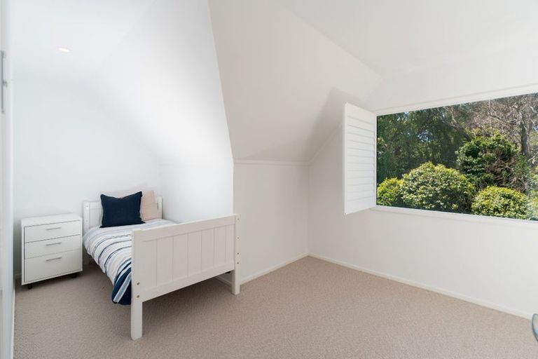 Photo of property in 5 Lavinia Grove, Waikanae Beach, Waikanae, 5036