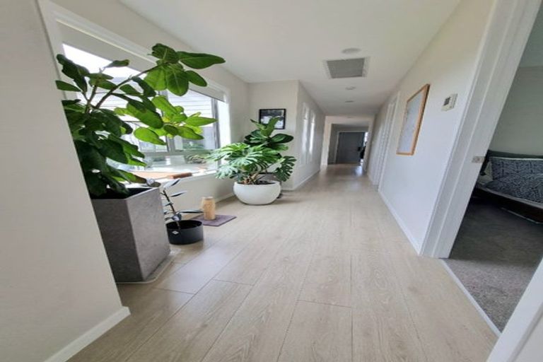 Photo of property in 42 Huarahi Pai Road, Huapai, Kumeu, 0810